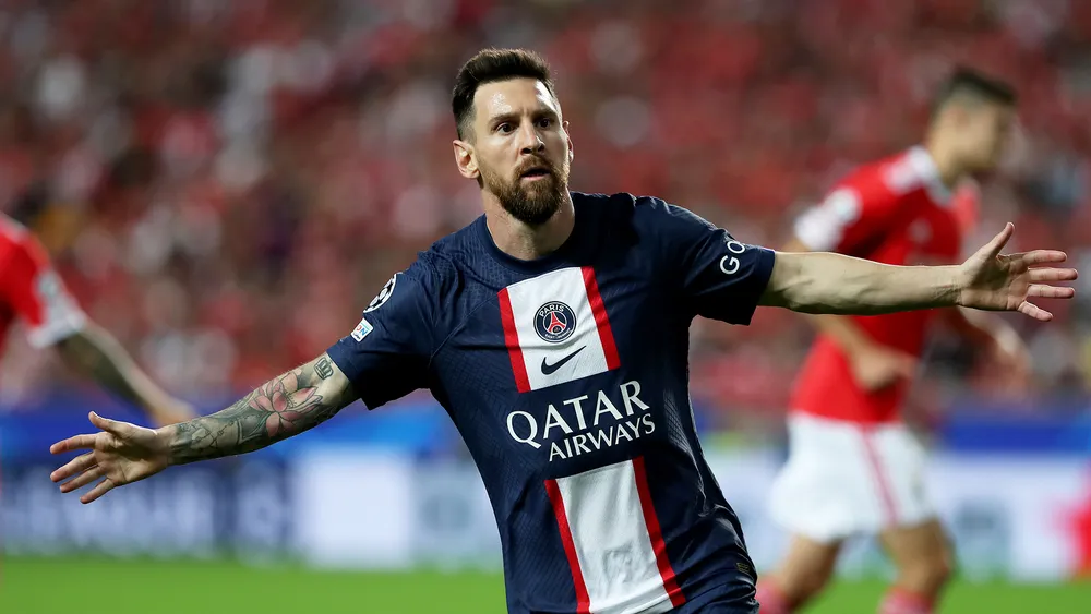 Lionel Messi thu nhập 120 triệu USD