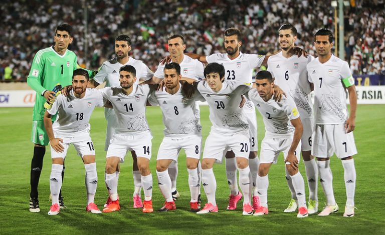 Các cầu thủ Iran trong trang phục thi đấu World Cup