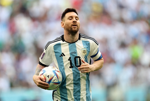 Các cầu thủ Argentina mà đại diện là Messi cũng đã cho rằng trận thua khiến đội tuyển rơi xuống đáy