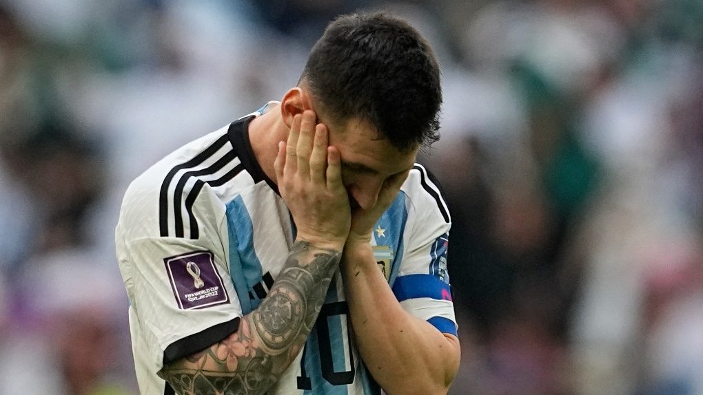 Argentina gặp bất lợi ở lượt trận đầu tiên