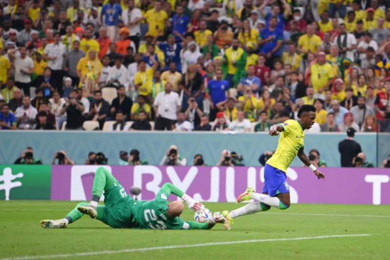 Brazil ra sân với đội hình tấn công toàn diện