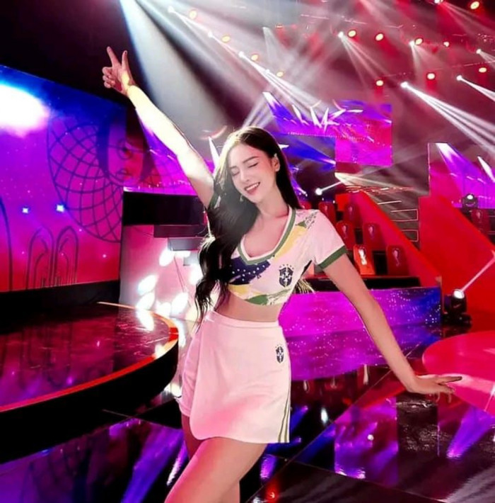 Hotgirl Cao Thu Trang tại chương trình “Nóng cùng World Cup 2022”