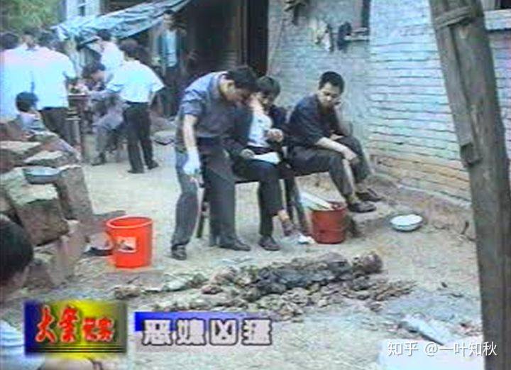 Video: Vụ án Trung Quốc tử hình con dâu giết chết mẹ chồng rồi phân thây, moi tim gan mẹ chồng luộc chín chấm muối ăn, nấu canh uống