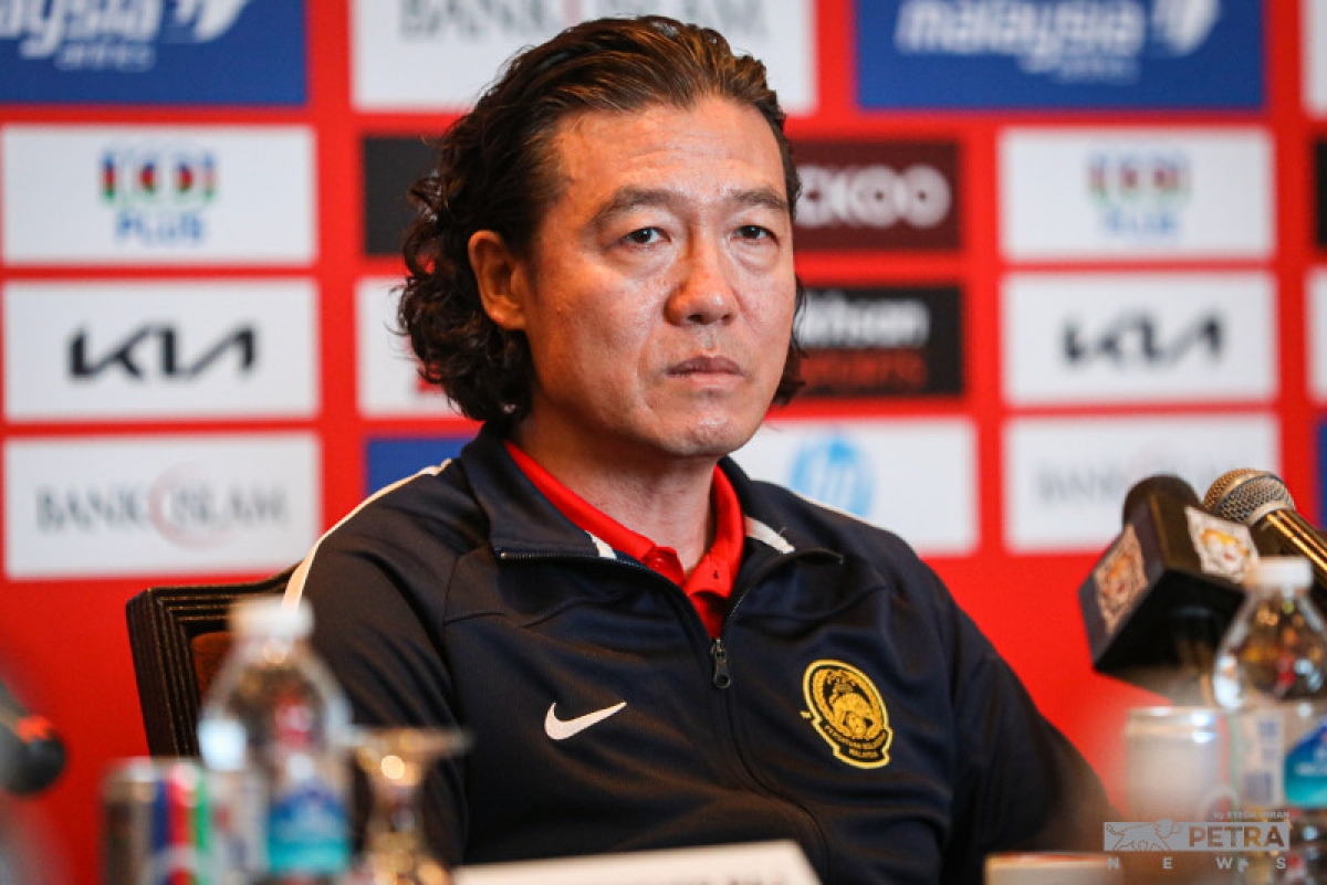 HLV Kim Pan-gon gây tranh cãi vì sử dụng cầu thủ nhập tịch tại AFF Cup 2022