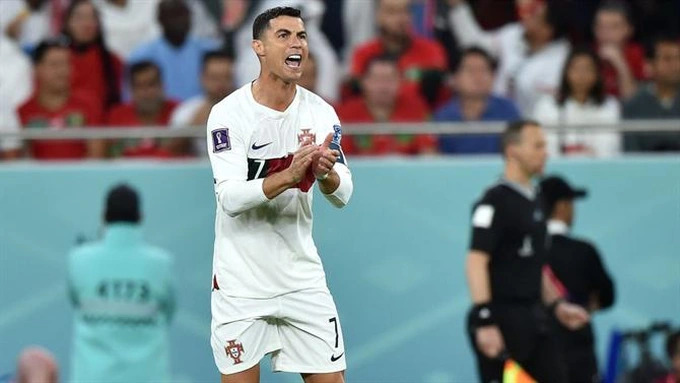 FIFA dành lời tri ân đến Ronaldo