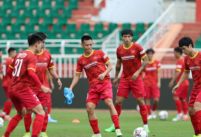 ĐT Việt Nam lập cú hattrick trước Lào, bàn thắng đến từ bất kỳ đâu 