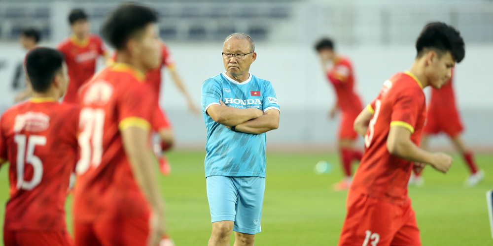 Sự ra đi của HLV Park Hang-seo sau AFF Cup 2022 đánh dấu chấm hết cho kỷ nguyên vàng của bóng đá Việt Nam?