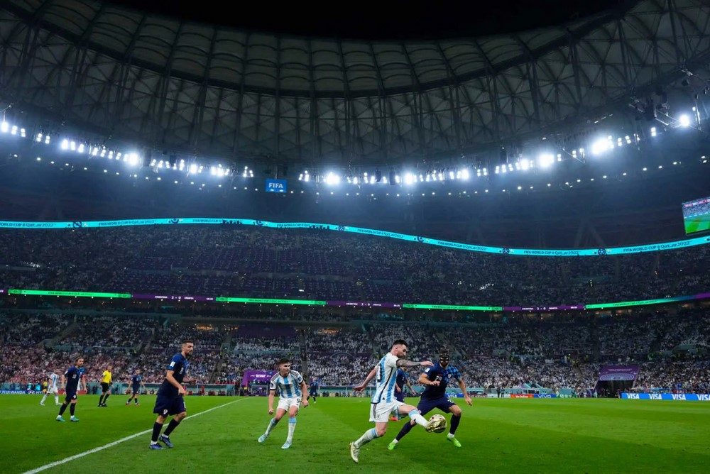 Cuộc cạnh tranh kịch tính của Messi trong vòng bán kết 