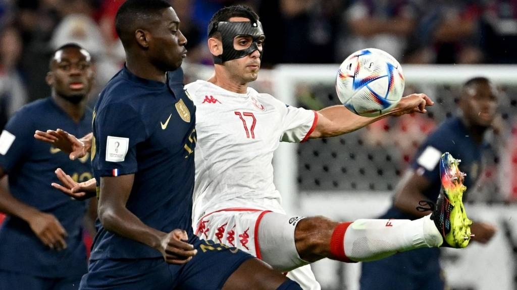 ĐT Pháp đã tung ra sân đội hình với 9 sự thay đổi 
