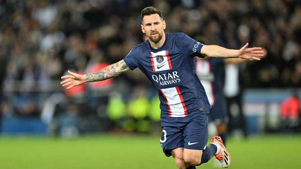 Người hâm mộ mong chờ Messi gia hạn hợp đồng với PSG