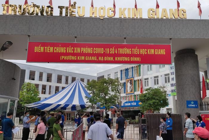 60 học sinh ngộ độc, trường tiểu học Kim Giang
