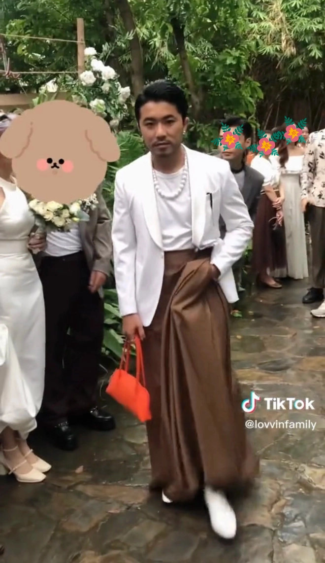 Con rể Xuân Hinh mặc váy dự đám cưới bạn thân