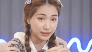 Hòa Minzy bật khóc nức nở ngay trên sóng truyền hình, chia sẻ về những biến cố trong 1 năm qua