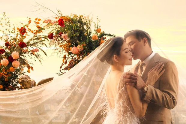 Ảnh cưới của cặp đôi được chú rể Phillip Nguyễn đăng trước giờ G vài tiếng