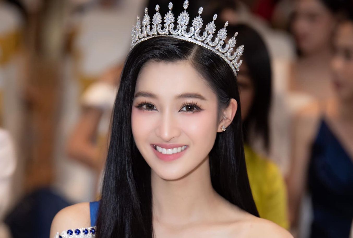 Phương Nhi là Á hậu 2 cuộc thi Miss World Vietnam 2022