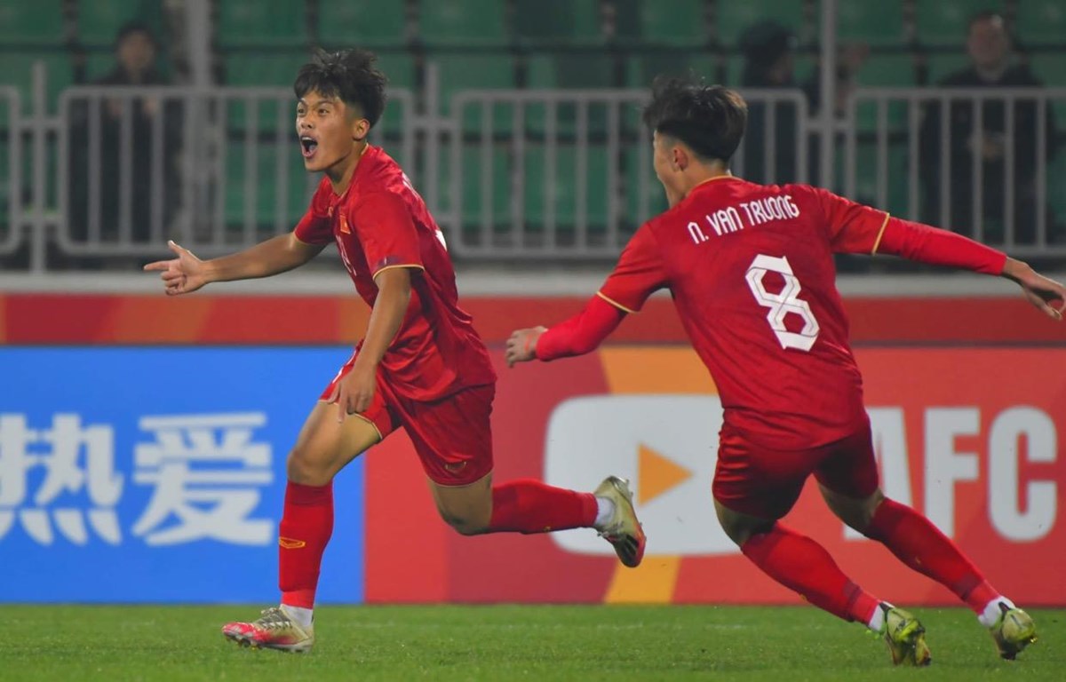 Niềm vui của các cầu thủ U20 Việt Nam khi ghi bàn quyết định đánh bại U20 Qatar 