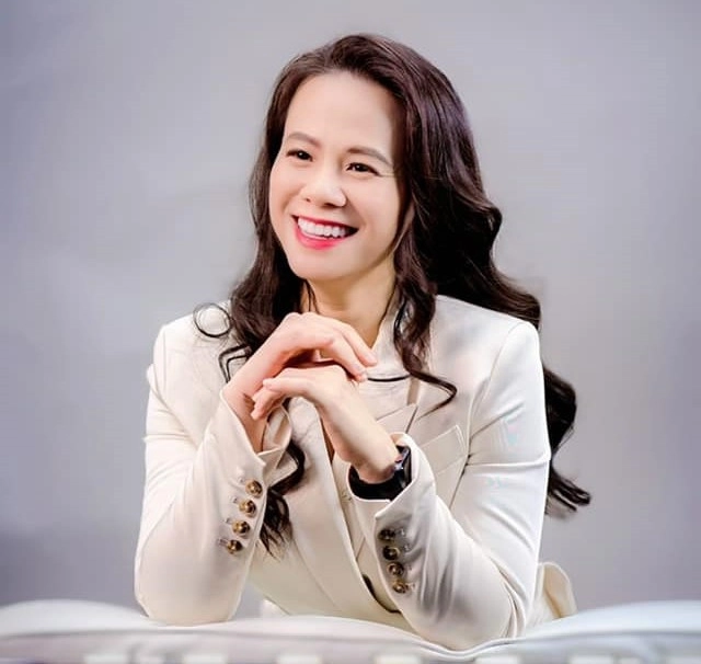 Đào Hương Lan - vợ Shark Bình - doanh nhân nổi tiếng và tài giỏi